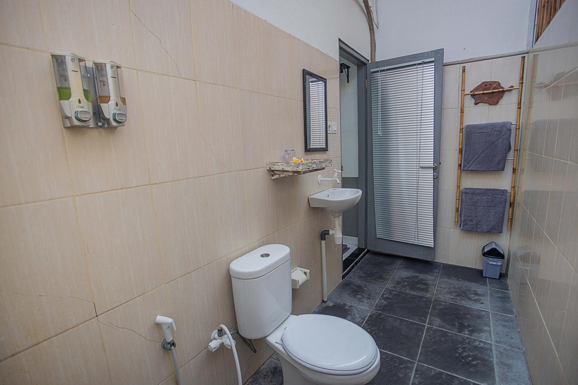 נוסה-למבונגן Jeje Fortis Guest House מראה חיצוני תמונה
